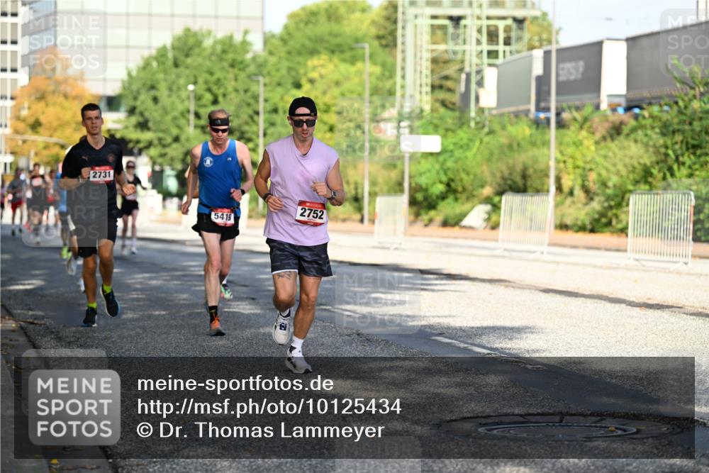 06.09.2026 - CURREX Alsterlauf Dr. Thomas Lammeyer http://msf.ph/oto/10125434 06.09.2026 09:43:23 Laufen 2731, 5419, 2752 meine-sportfotos.de