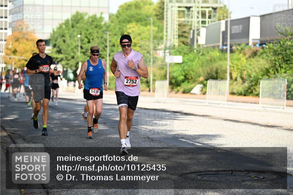 06.09.2026 - CURREX Alsterlauf Dr. Thomas Lammeyer http://msf.ph/oto/10125435 06.09.2026 09:43:23 Laufen 2731, 5419, 2752 meine-sportfotos.de