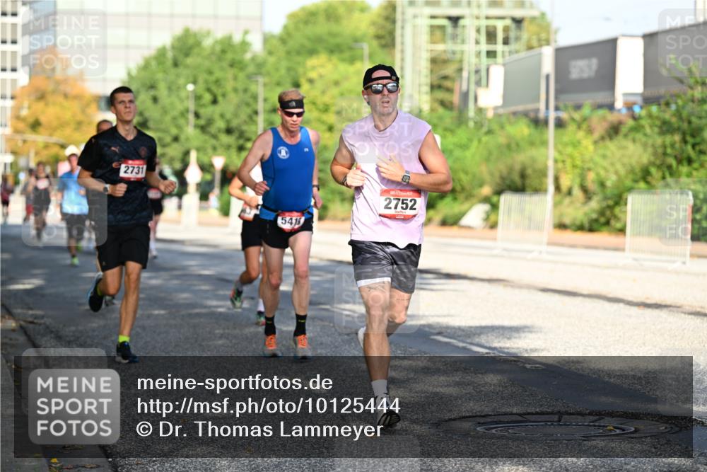 06.09.2026 - CURREX Alsterlauf Dr. Thomas Lammeyer http://msf.ph/oto/10125444 06.09.2026 09:43:24 Laufen 2731, 5415, 2752 meine-sportfotos.de
