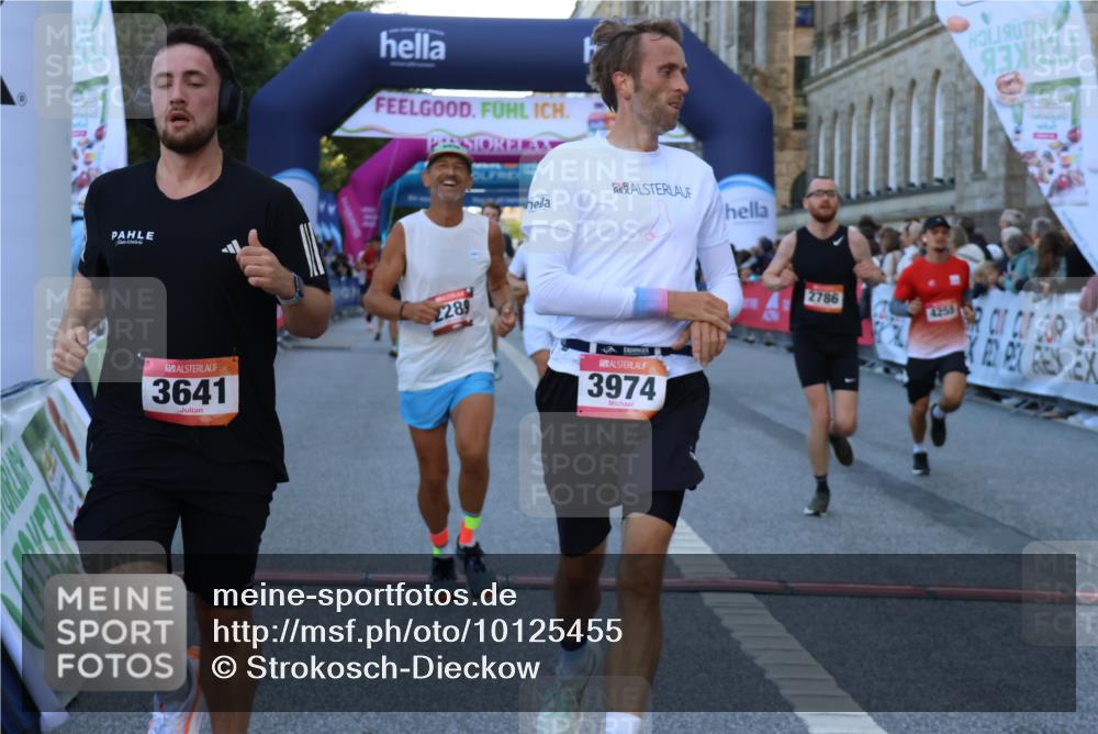 06.09.2026 - CURREX Alsterlauf Strokosch-Dieckow http://msf.ph/oto/10125455 06.09.2026 09:45:05 Ziel 2289, 2786, 3641, 3767, 3771, 3873, 3974, 4011, 4255, 5272, 5341, 5770, 5837, 6243, 6420 meine-sportfotos.de