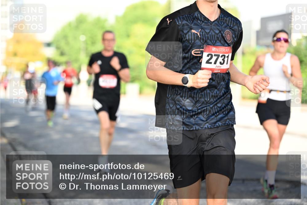 06.09.2026 - CURREX Alsterlauf Dr. Thomas Lammeyer http://msf.ph/oto/10125469 06.09.2026 09:43:27 Laufen 2731 meine-sportfotos.de