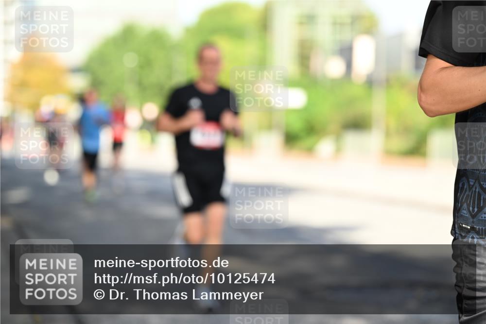 06.09.2026 - CURREX Alsterlauf Dr. Thomas Lammeyer http://msf.ph/oto/10125474 06.09.2026 09:43:27 Laufen  meine-sportfotos.de