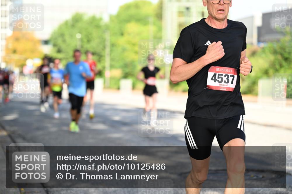 06.09.2026 - CURREX Alsterlauf Dr. Thomas Lammeyer http://msf.ph/oto/10125486 06.09.2026 09:43:28 Laufen 4537 meine-sportfotos.de