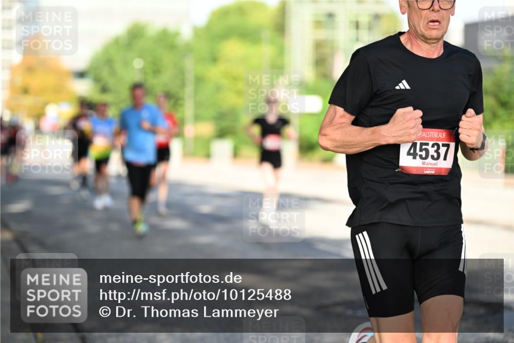 06.09.2026 - CURREX Alsterlauf Dr. Thomas Lammeyer http://msf.ph/oto/10125488 06.09.2026 09:43:29 Laufen 4537 meine-sportfotos.de