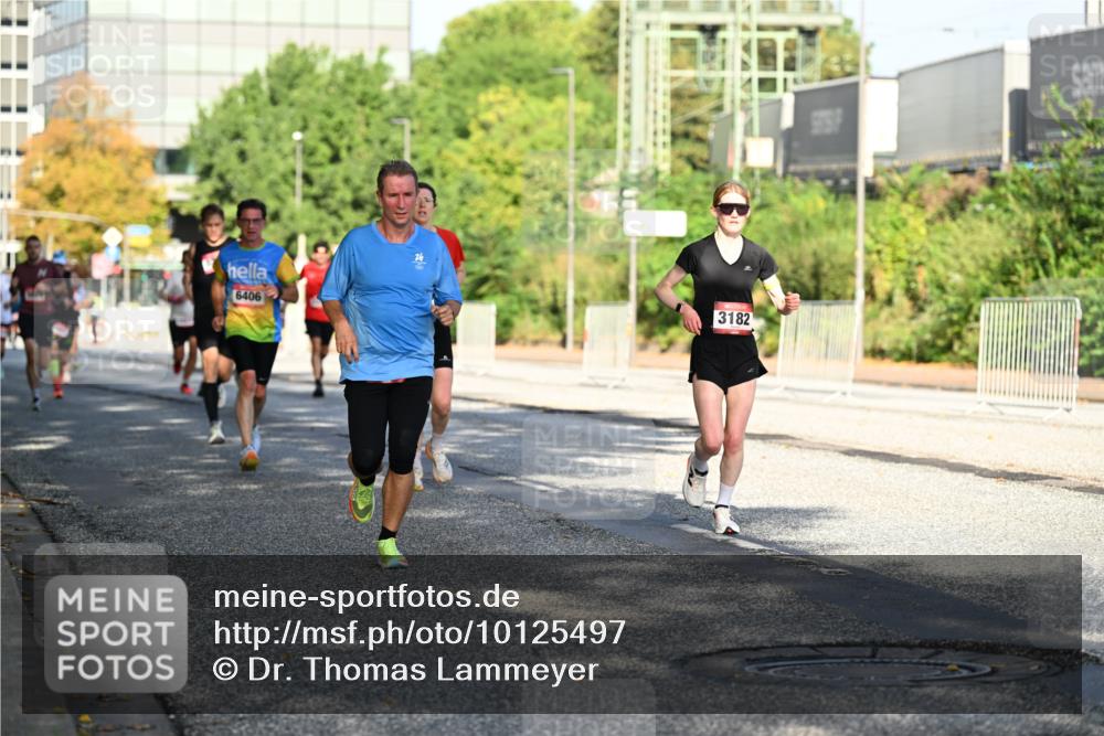 06.09.2026 - CURREX Alsterlauf Dr. Thomas Lammeyer http://msf.ph/oto/10125497 06.09.2026 09:43:30 Laufen 6406, 3182 meine-sportfotos.de