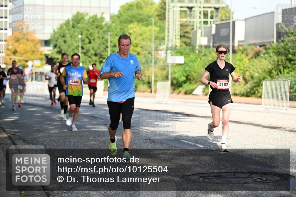 06.09.2026 - CURREX Alsterlauf Dr. Thomas Lammeyer http://msf.ph/oto/10125504 06.09.2026 09:43:30 Laufen 6406, 3182 meine-sportfotos.de