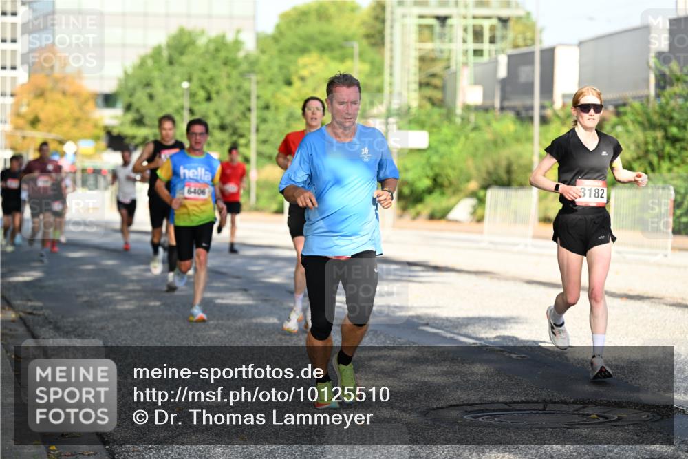 06.09.2026 - CURREX Alsterlauf Dr. Thomas Lammeyer http://msf.ph/oto/10125510 06.09.2026 09:43:31 Laufen 6406, 3182 meine-sportfotos.de