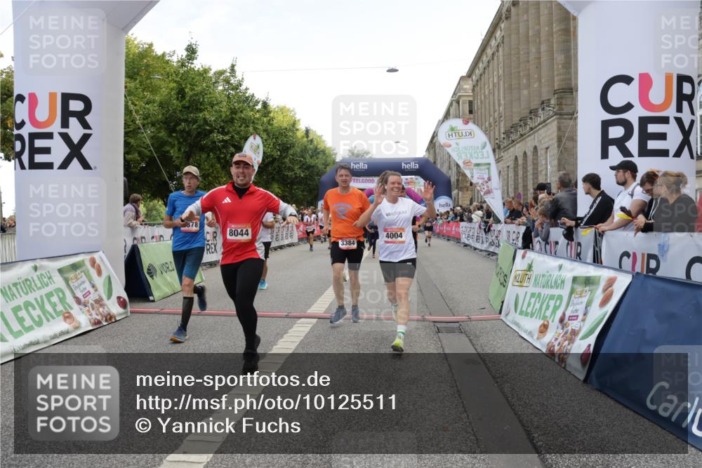 06.09.2026 - CURREX Alsterlauf Yannick Fuchs http://msf.ph/oto/10125511 06.09.2026 10:04:01 Ziel 2042, 2091, 2164, 2657, 2989, 3100, 3239, 3378, 3384, 3562, 3651, 3745, 3752, 3766, 4004, 4672, 4968, 4972, 4979, 5061, 5284, 5401, 5468, 6056, 8044, 8079 meine-sportfotos.de