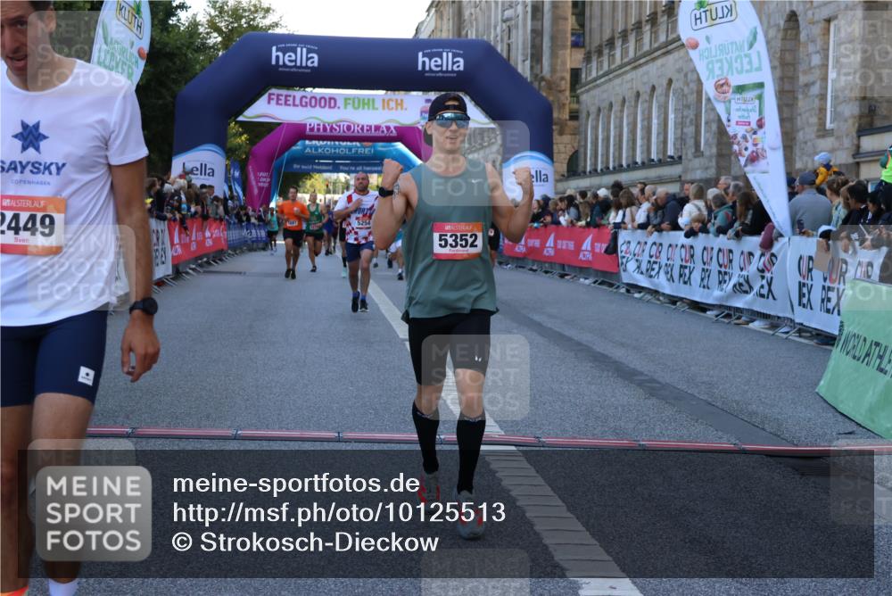 06.09.2026 - CURREX Alsterlauf Strokosch-Dieckow http://msf.ph/oto/10125513 06.09.2026 09:45:17 Ziel 2449, 2489, 3873, 4331, 5254, 5266, 5341, 5352, 5770, 5887, 5926, 6476, 8020 meine-sportfotos.de