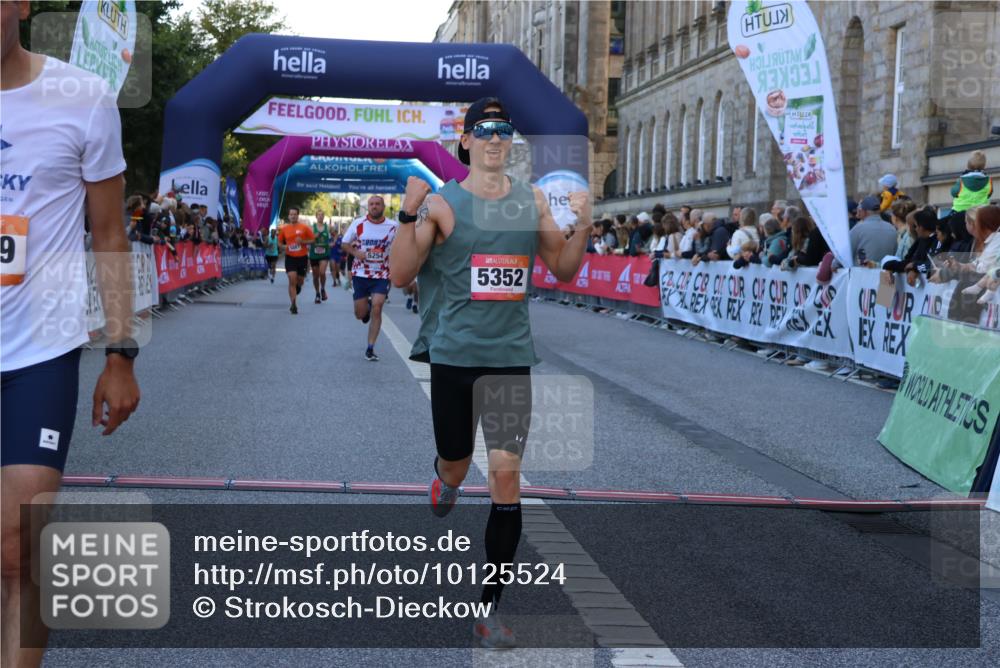 06.09.2026 - CURREX Alsterlauf Strokosch-Dieckow http://msf.ph/oto/10125524 06.09.2026 09:45:18 Ziel 2449, 2489, 2498, 3211, 4331, 5254, 5266, 5352, 5887, 5926, 6476, 8020 meine-sportfotos.de