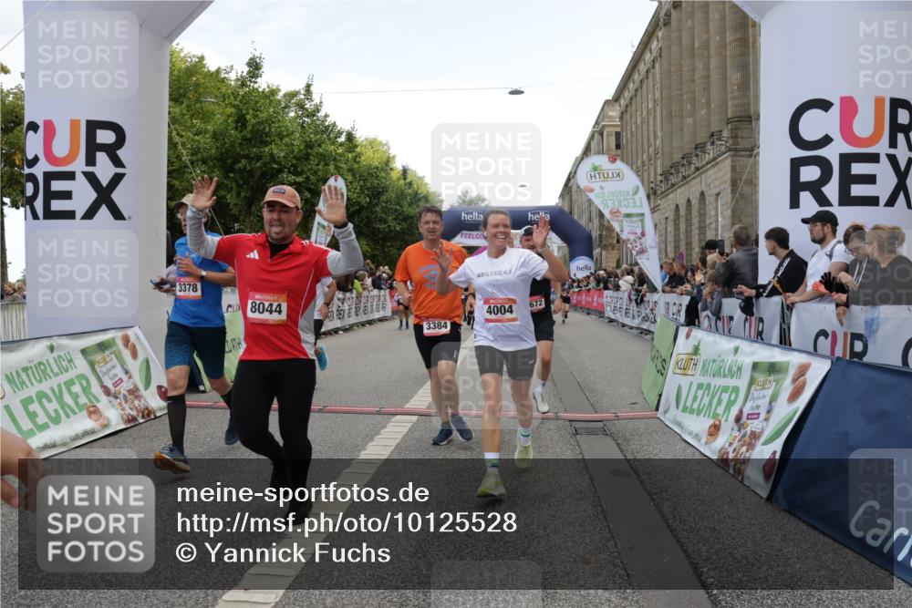 06.09.2026 - CURREX Alsterlauf Yannick Fuchs http://msf.ph/oto/10125528 06.09.2026 10:04:01 Ziel 2042, 2091, 2164, 2657, 2989, 3100, 3239, 3378, 3384, 3562, 3651, 3745, 3752, 3766, 4004, 4672, 4968, 4972, 4979, 5061, 5284, 5401, 5468, 6056, 8044, 8079 meine-sportfotos.de