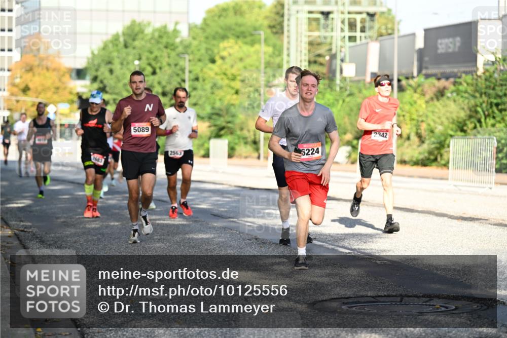 06.09.2026 - CURREX Alsterlauf Dr. Thomas Lammeyer http://msf.ph/oto/10125556 06.09.2026 09:43:35 Laufen 5089, 2563, 6224, 2342 meine-sportfotos.de