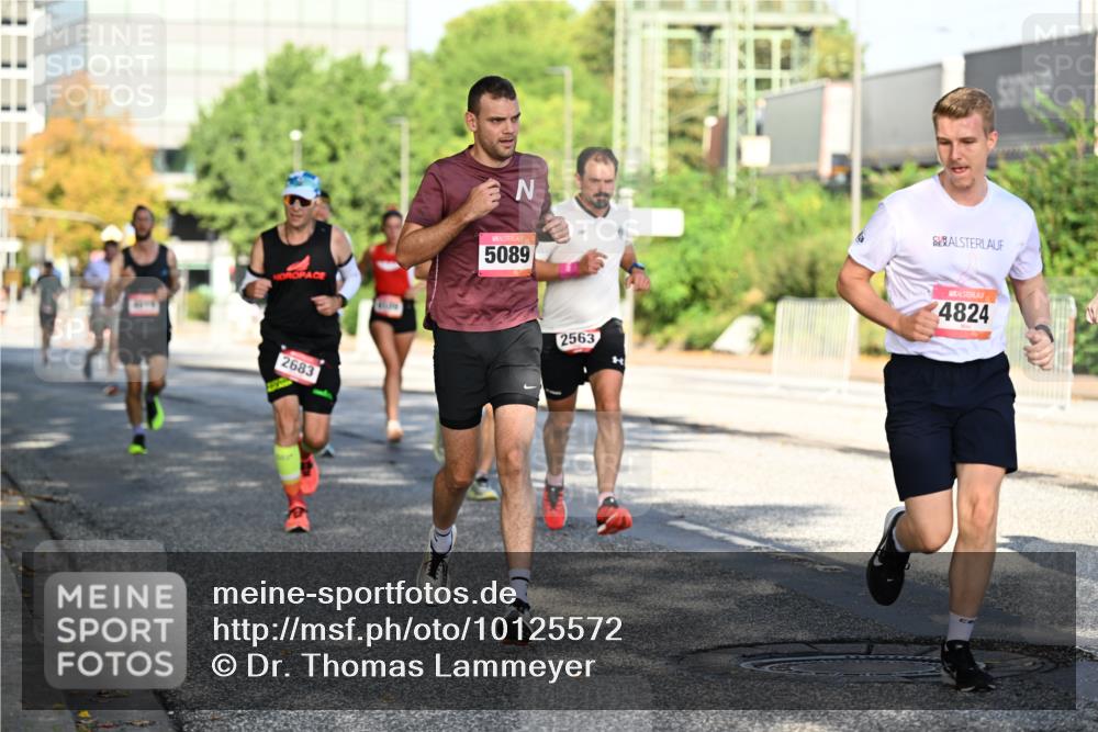 06.09.2026 - CURREX Alsterlauf Dr. Thomas Lammeyer http://msf.ph/oto/10125572 06.09.2026 09:43:37 Laufen 5089, 2683, 2563, 4824 meine-sportfotos.de