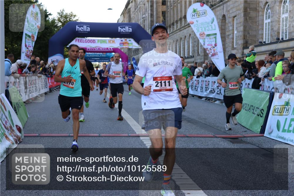 06.09.2026 - CURREX Alsterlauf Strokosch-Dieckow http://msf.ph/oto/10125589 06.09.2026 09:45:28 Ziel 2101, 2111, 2170, 2406, 2498, 3146, 3211, 3259, 3593, 3615, 4581, 4586, 4891, 5216, 5699, 5805, 5887, 5926, 5988, 6476, 8341 meine-sportfotos.de