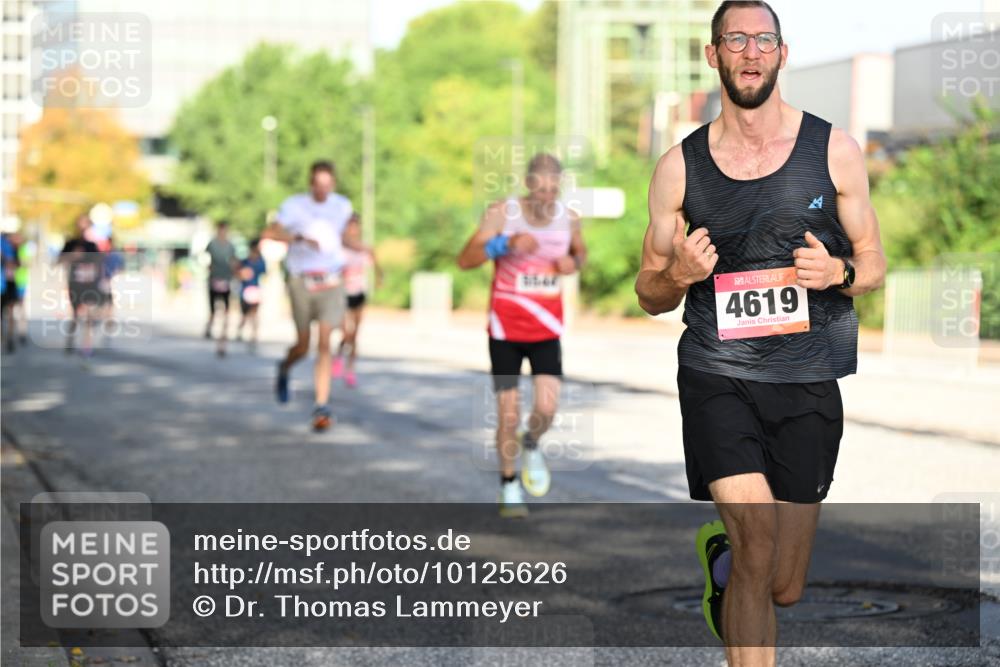 06.09.2026 - CURREX Alsterlauf Dr. Thomas Lammeyer http://msf.ph/oto/10125626 06.09.2026 09:43:42 Laufen 4619 meine-sportfotos.de