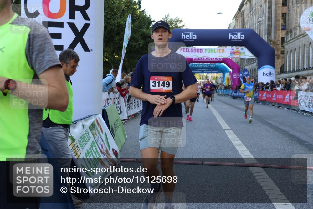 06.09.2026 - CURREX Alsterlauf Strokosch-Dieckow http://msf.ph/oto/10125698 06.09.2026 09:45:40 Ziel 2615, 2673, 3149, 3259, 3602, 4141, 4372, 4581, 4982, 5697, 6013, 6401, 6449, 6450, 8192, 8228 meine-sportfotos.de