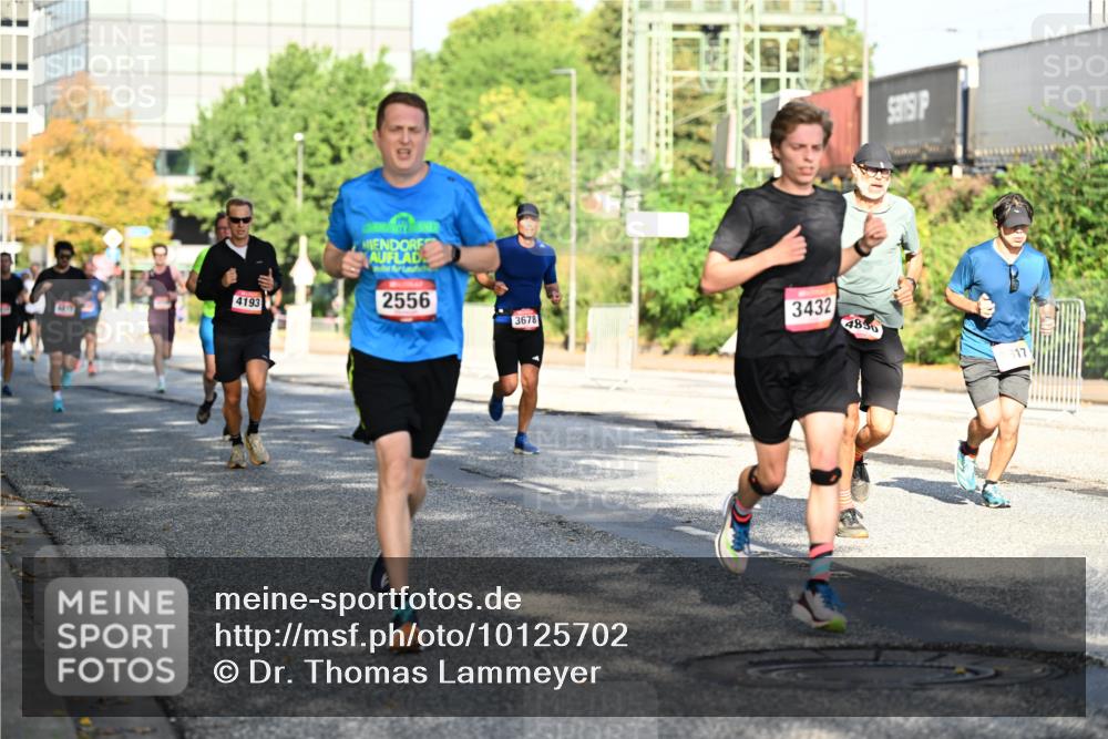 06.09.2026 - CURREX Alsterlauf Dr. Thomas Lammeyer http://msf.ph/oto/10125702 06.09.2026 09:43:50 Laufen 4193, 2556, 3432, 3678, 4890 meine-sportfotos.de