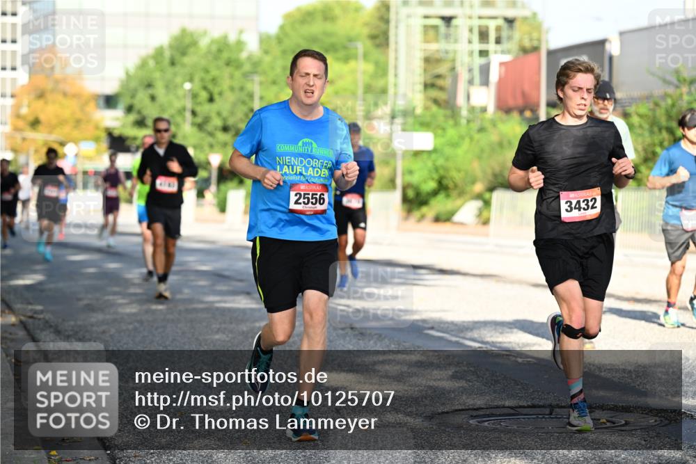 06.09.2026 - CURREX Alsterlauf Dr. Thomas Lammeyer http://msf.ph/oto/10125707 06.09.2026 09:43:50 Laufen 2556, 3432 meine-sportfotos.de