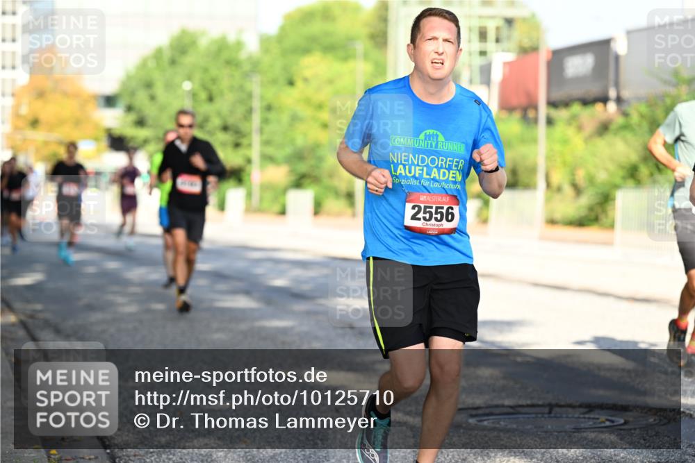 06.09.2026 - CURREX Alsterlauf Dr. Thomas Lammeyer http://msf.ph/oto/10125710 06.09.2026 09:43:51 Laufen 11, 2556 meine-sportfotos.de