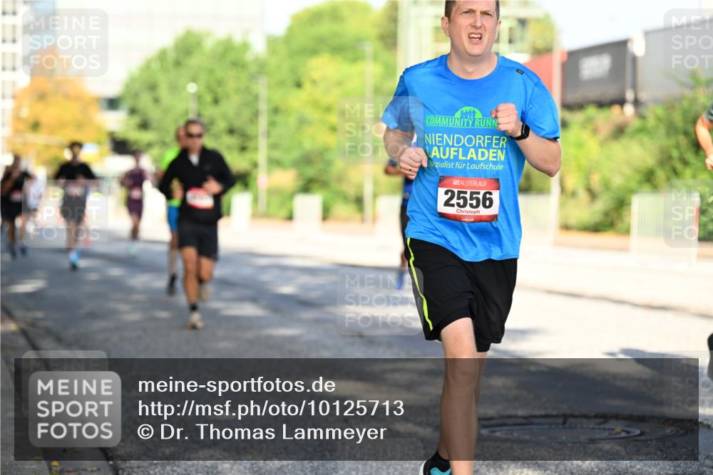06.09.2026 - CURREX Alsterlauf Dr. Thomas Lammeyer http://msf.ph/oto/10125713 06.09.2026 09:43:51 Laufen 2556, 0 meine-sportfotos.de