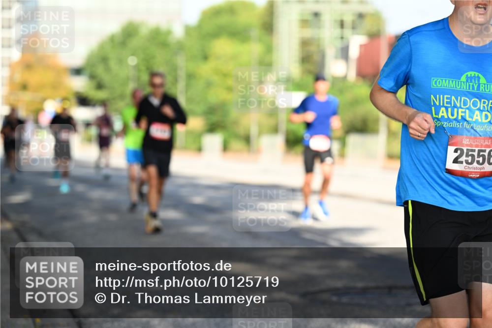 06.09.2026 - CURREX Alsterlauf Dr. Thomas Lammeyer http://msf.ph/oto/10125719 06.09.2026 09:43:52 Laufen 2556 meine-sportfotos.de