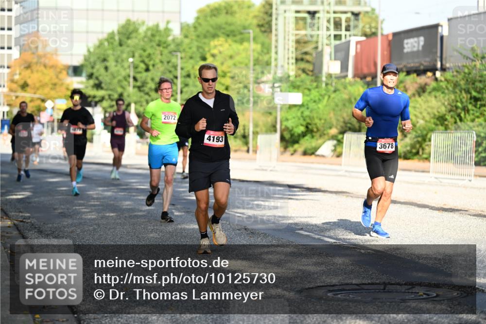 06.09.2026 - CURREX Alsterlauf Dr. Thomas Lammeyer http://msf.ph/oto/10125730 06.09.2026 09:43:52 Laufen 2072, 4193, 3678 meine-sportfotos.de