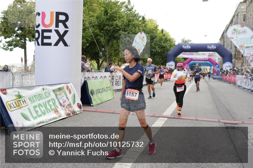 06.09.2026 - CURREX Alsterlauf Yannick Fuchs http://msf.ph/oto/10125732 06.09.2026 10:04:11 Ziel 2091, 2164, 2346, 2677, 2830, 3100, 3239, 3562, 3697, 3747, 4288, 4495, 4634, 4943, 5004, 5061, 5157, 5401, 5674, 5709, 6056, 8225 meine-sportfotos.de