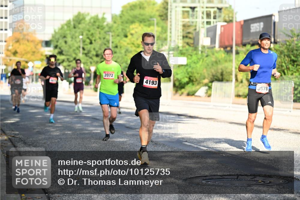 06.09.2026 - CURREX Alsterlauf Dr. Thomas Lammeyer http://msf.ph/oto/10125735 06.09.2026 09:43:53 Laufen 0, 2072, 4193, 3678 meine-sportfotos.de