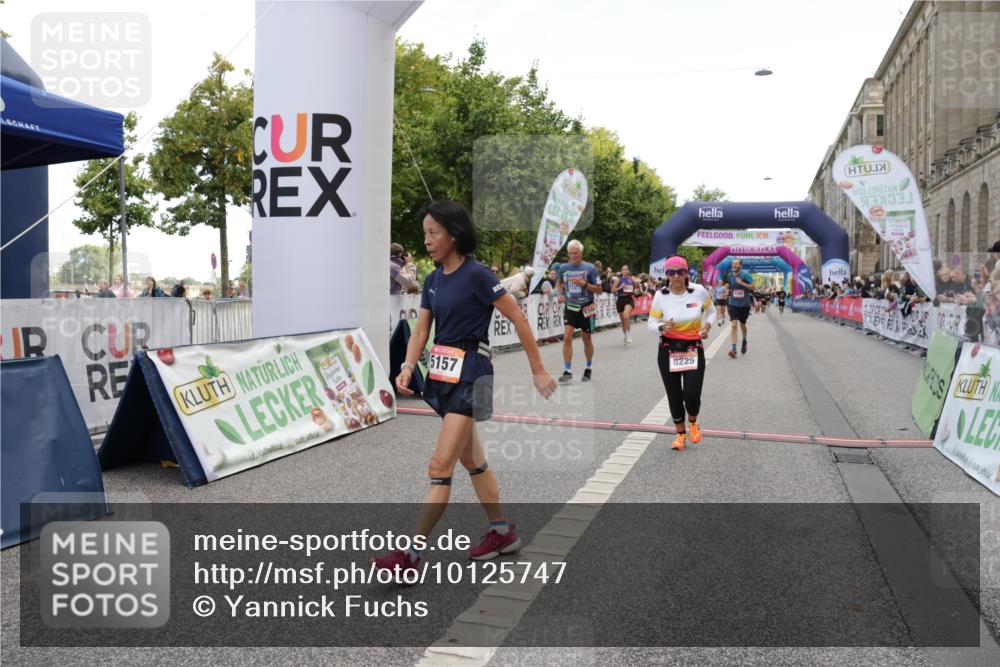 06.09.2026 - CURREX Alsterlauf Yannick Fuchs http://msf.ph/oto/10125747 06.09.2026 10:04:11 Ziel 2091, 2164, 2346, 2677, 2830, 3100, 3239, 3562, 3697, 3747, 4288, 4495, 4634, 4943, 5004, 5061, 5157, 5401, 5674, 5709, 6056, 8225 meine-sportfotos.de