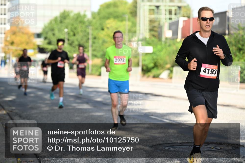 06.09.2026 - CURREX Alsterlauf Dr. Thomas Lammeyer http://msf.ph/oto/10125750 06.09.2026 09:43:54 Laufen 2072, 4193 meine-sportfotos.de