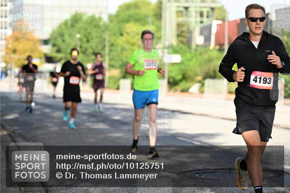 06.09.2026 - CURREX Alsterlauf Dr. Thomas Lammeyer http://msf.ph/oto/10125751 06.09.2026 09:43:54 Laufen 2072, 4193 meine-sportfotos.de