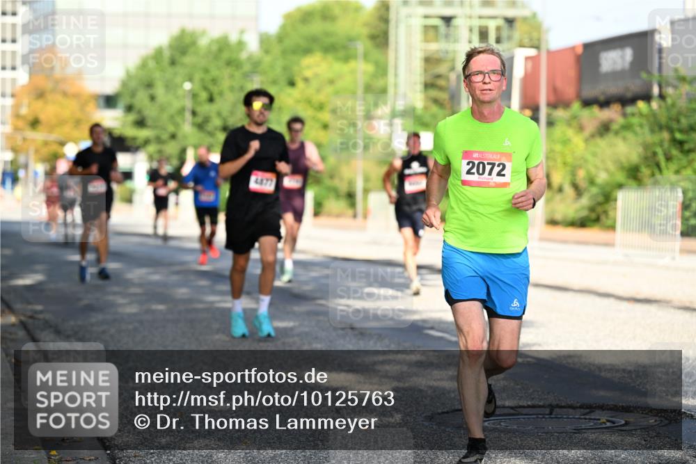 06.09.2026 - CURREX Alsterlauf Dr. Thomas Lammeyer http://msf.ph/oto/10125763 06.09.2026 09:43:55 Laufen 2072 meine-sportfotos.de