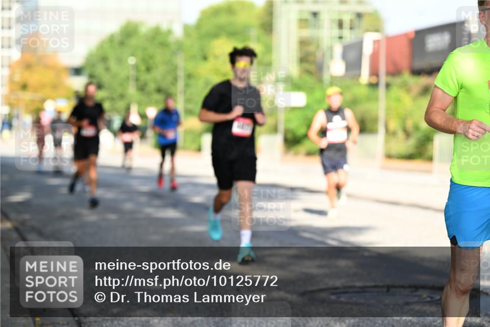 06.09.2026 - CURREX Alsterlauf Dr. Thomas Lammeyer http://msf.ph/oto/10125772 06.09.2026 09:43:56 Laufen 11 meine-sportfotos.de