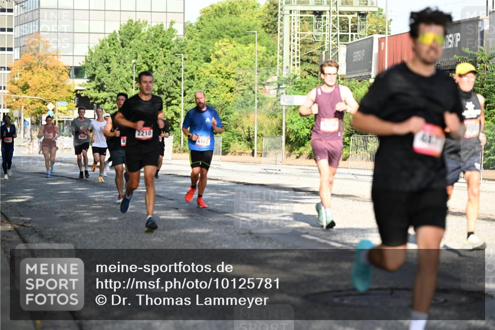 06.09.2026 - CURREX Alsterlauf Dr. Thomas Lammeyer http://msf.ph/oto/10125781 06.09.2026 09:43:58 Laufen 2210, 2605, 6021, 6162, 4716 meine-sportfotos.de