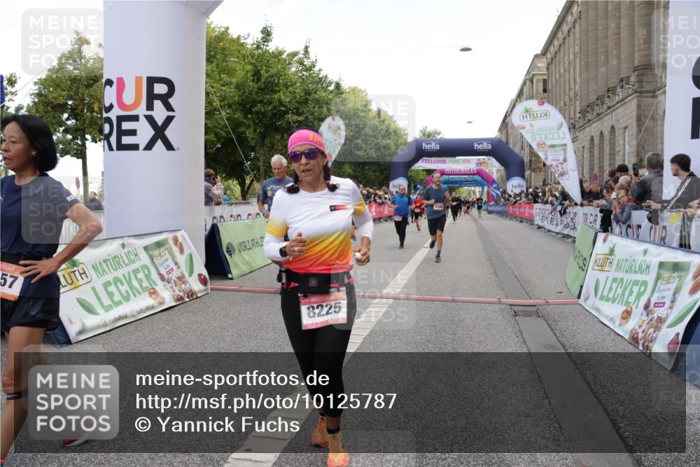 06.09.2026 - CURREX Alsterlauf Yannick Fuchs http://msf.ph/oto/10125787 06.09.2026 10:04:13 Ziel 2164, 2346, 2677, 2830, 3100, 3239, 3562, 3697, 3747, 4119, 4288, 4495, 4634, 4943, 5004, 5157, 5401, 5674, 5709, 5713, 6056, 8225 meine-sportfotos.de