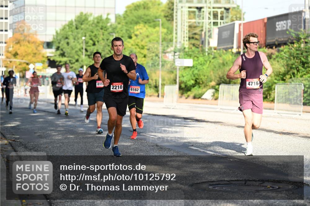 06.09.2026 - CURREX Alsterlauf Dr. Thomas Lammeyer http://msf.ph/oto/10125792 06.09.2026 09:43:59 Laufen 815, 2210, 6162, 4716 meine-sportfotos.de