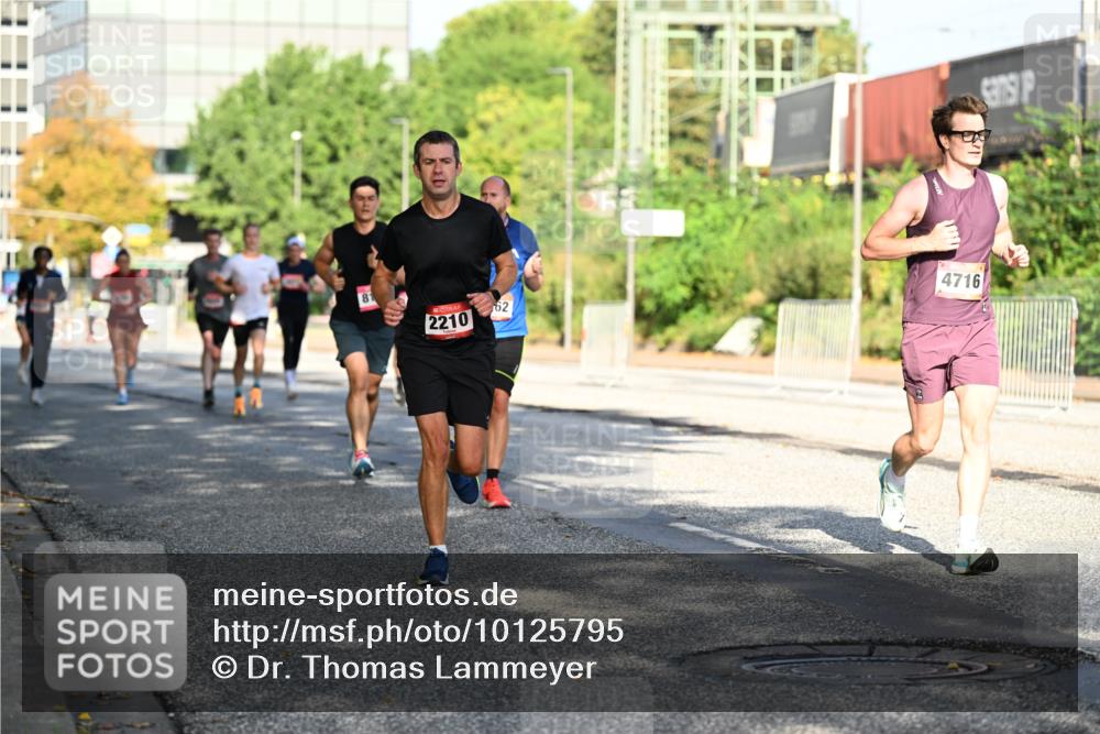 06.09.2026 - CURREX Alsterlauf Dr. Thomas Lammeyer http://msf.ph/oto/10125795 06.09.2026 09:43:59 Laufen 8, 2210, 62, 4716 meine-sportfotos.de