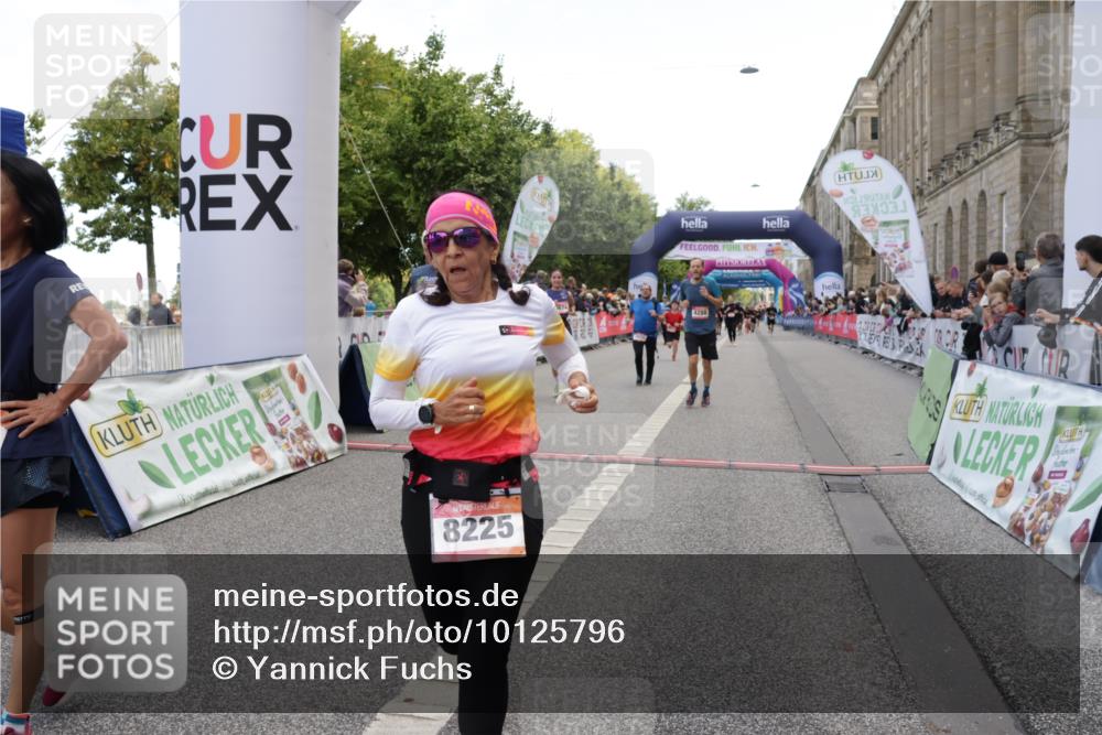 06.09.2026 - CURREX Alsterlauf Yannick Fuchs http://msf.ph/oto/10125796 06.09.2026 10:04:13 Ziel 2164, 2346, 2677, 2830, 3100, 3239, 3562, 3697, 3747, 4119, 4288, 4495, 4634, 4943, 5004, 5157, 5401, 5674, 5709, 5713, 6056, 8225 meine-sportfotos.de