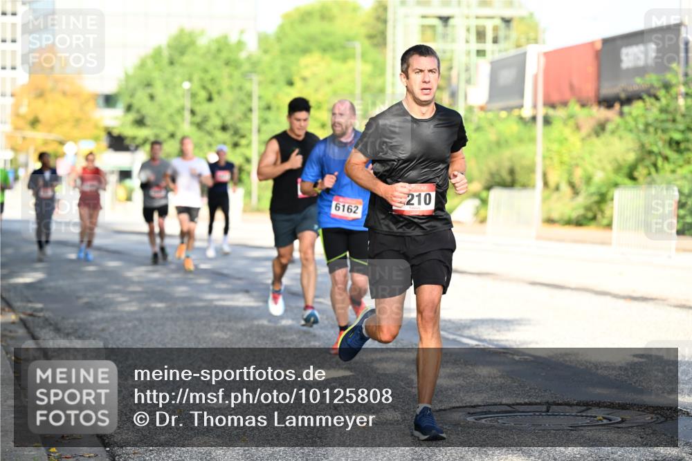 06.09.2026 - CURREX Alsterlauf Dr. Thomas Lammeyer http://msf.ph/oto/10125808 06.09.2026 09:44:00 Laufen 6162, 210 meine-sportfotos.de