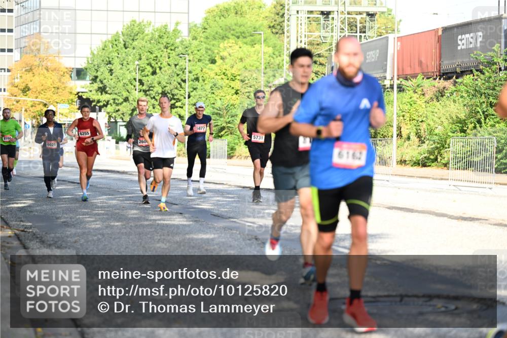 06.09.2026 - CURREX Alsterlauf Dr. Thomas Lammeyer http://msf.ph/oto/10125820 06.09.2026 09:44:01 Laufen 8104, 6021, 6255, 260, 5877, 5731, 6162 meine-sportfotos.de