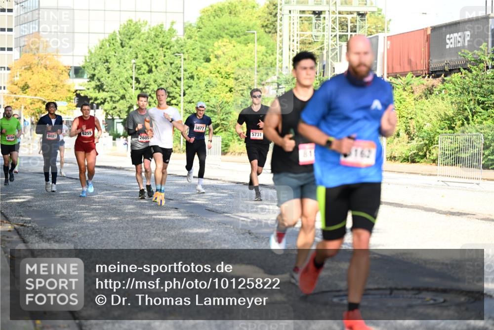 06.09.2026 - CURREX Alsterlauf Dr. Thomas Lammeyer http://msf.ph/oto/10125822 06.09.2026 09:44:02 Laufen 8104, 6021, 6255, 2605, 5877, 5731, 162 meine-sportfotos.de