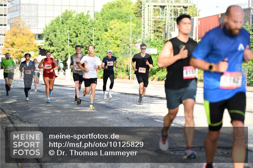 06.09.2026 - CURREX Alsterlauf Dr. Thomas Lammeyer http://msf.ph/oto/10125829 06.09.2026 09:44:02 Laufen 8104, 6021, 6255, 260, 5877, 5731, 815, 6162 meine-sportfotos.de