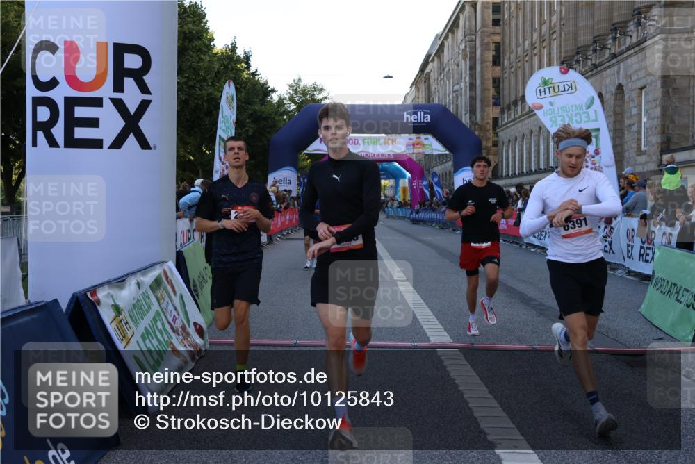 06.09.2026 - CURREX Alsterlauf Strokosch-Dieckow http://msf.ph/oto/10125843 06.09.2026 09:46:00 Ziel 2731, 2828, 3404, 3623, 4721, 5537, 6072, 6256, 6391, 8193 meine-sportfotos.de