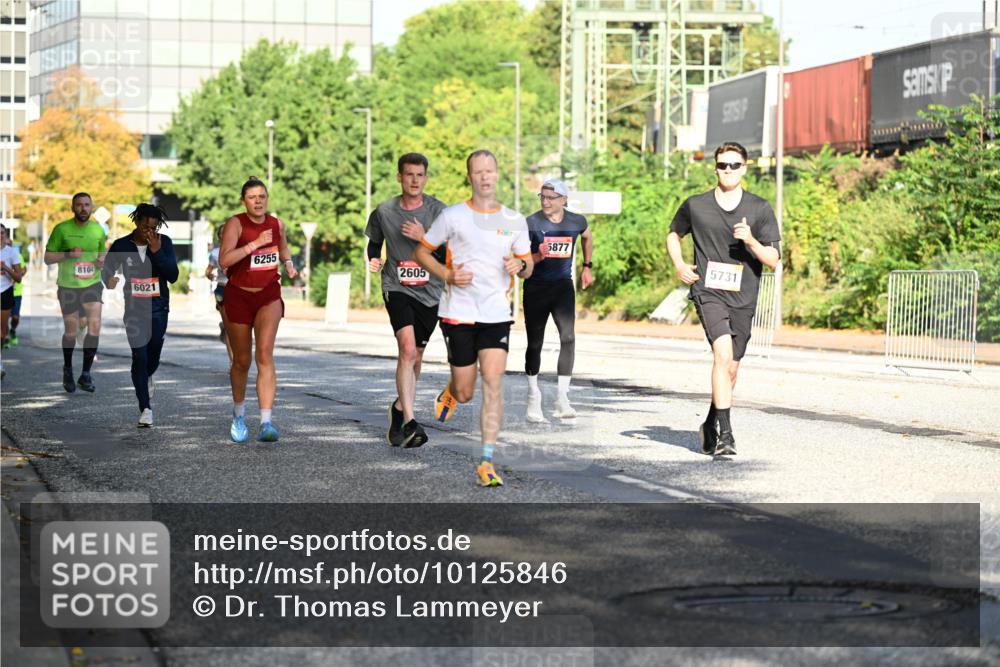 06.09.2026 - CURREX Alsterlauf Dr. Thomas Lammeyer http://msf.ph/oto/10125846 06.09.2026 09:44:04 Laufen 8104, 6021, 6255, 2605, 5877, 5731 meine-sportfotos.de