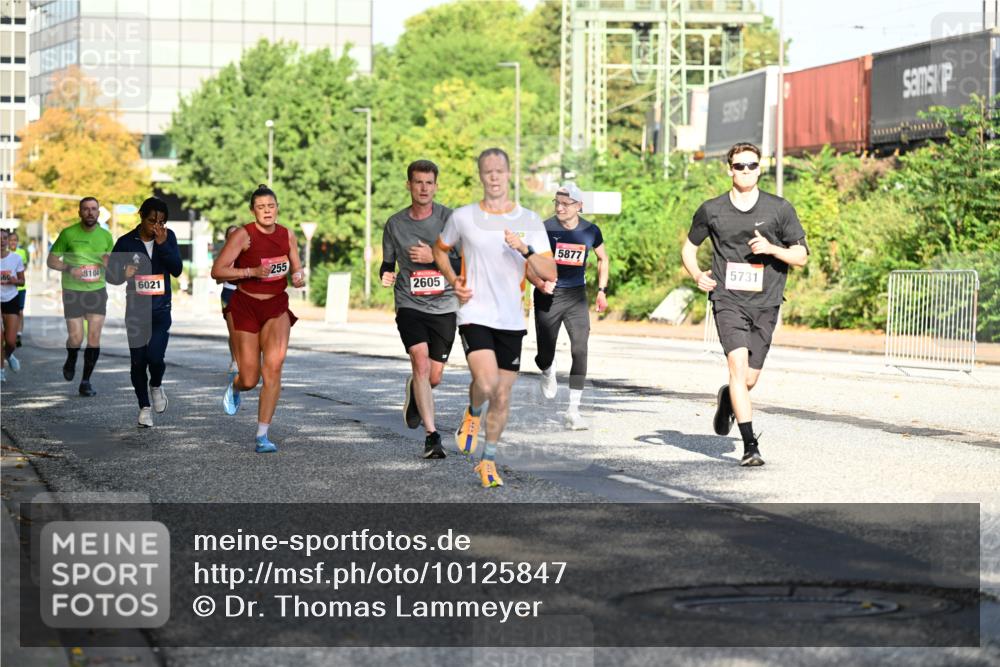 06.09.2026 - CURREX Alsterlauf Dr. Thomas Lammeyer http://msf.ph/oto/10125847 06.09.2026 09:44:04 Laufen 8104, 6021, 255, 2605, 5877, 5731 meine-sportfotos.de