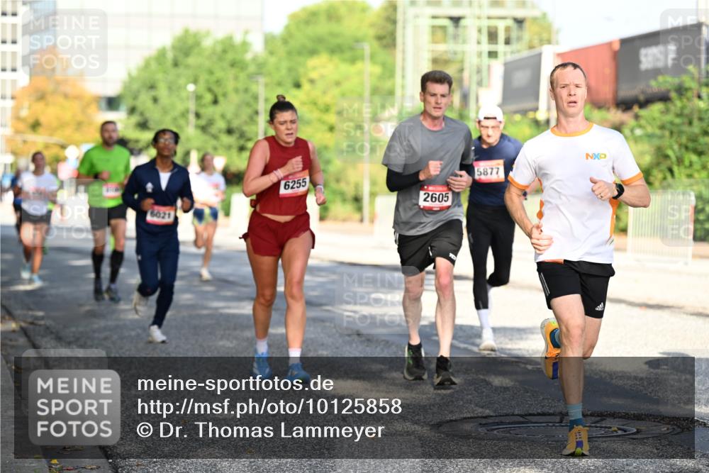 06.09.2026 - CURREX Alsterlauf Dr. Thomas Lammeyer http://msf.ph/oto/10125858 06.09.2026 09:44:05 Laufen 6021, 6255, 2605, 5877 meine-sportfotos.de