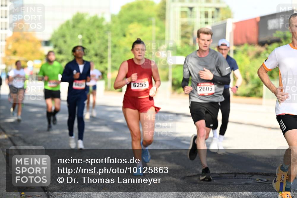 06.09.2026 - CURREX Alsterlauf Dr. Thomas Lammeyer http://msf.ph/oto/10125863 06.09.2026 09:44:06 Laufen 6255, 2605 meine-sportfotos.de