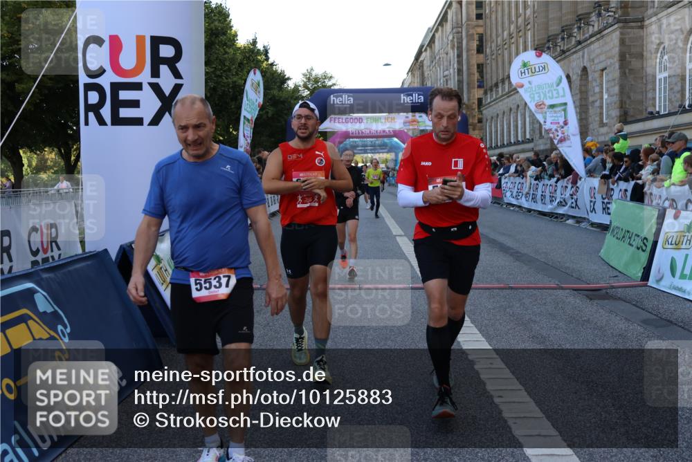 06.09.2026 - CURREX Alsterlauf Strokosch-Dieckow http://msf.ph/oto/10125883 06.09.2026 09:46:07 Ziel 2122, 2828, 3404, 5537, 5846, 6014, 6256, 8158, 8210 meine-sportfotos.de