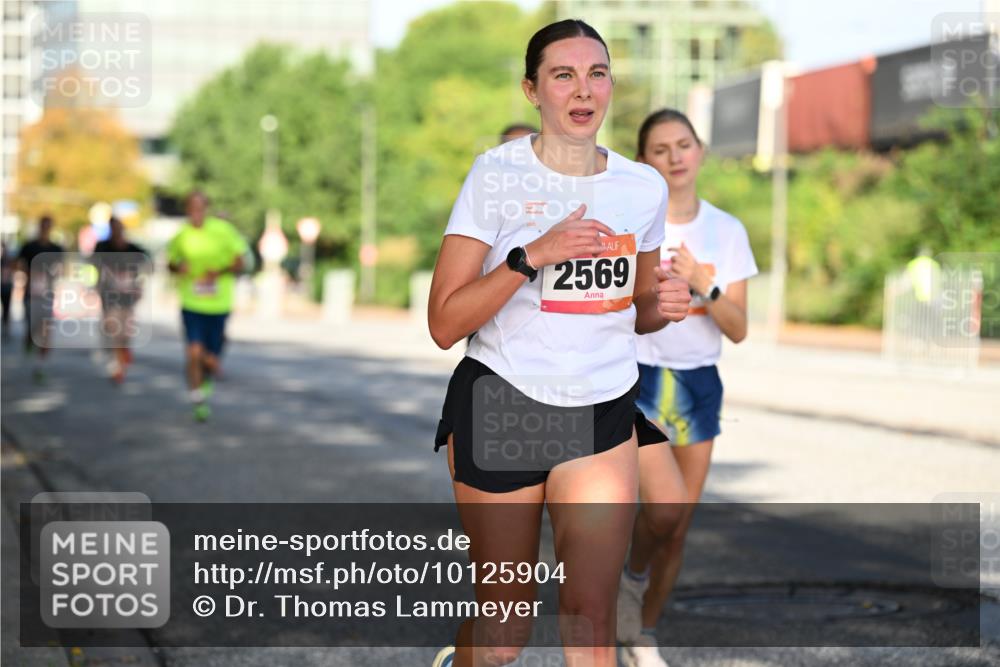 06.09.2026 - CURREX Alsterlauf Dr. Thomas Lammeyer http://msf.ph/oto/10125904 06.09.2026 09:44:11 Laufen 2569 meine-sportfotos.de