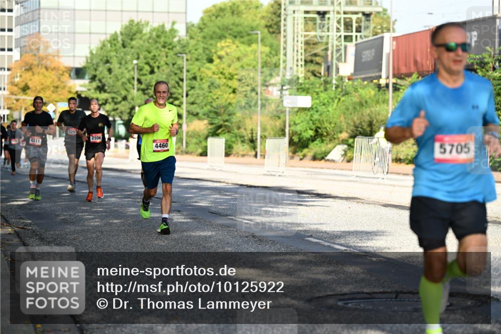 06.09.2026 - CURREX Alsterlauf Dr. Thomas Lammeyer http://msf.ph/oto/10125922 06.09.2026 09:44:13 Laufen 4311, 5297, 2106, 4460, 5705 meine-sportfotos.de